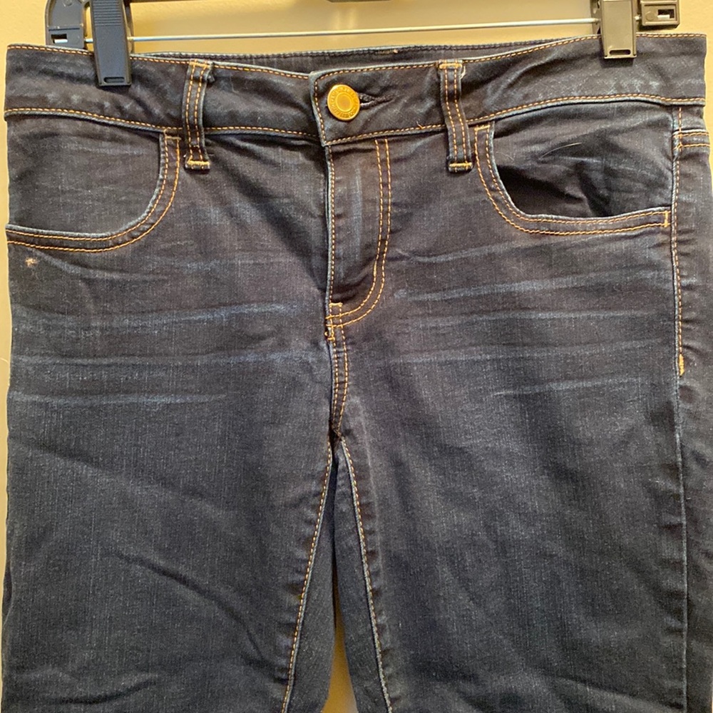 American Eagle jeans. 8 short.